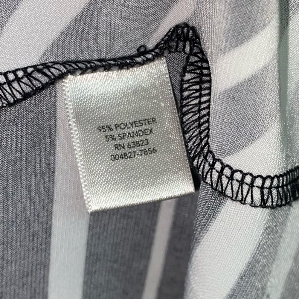 CJ BANKS TOP - 1X - Picture 9 of 9